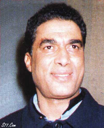 L L تقرير سنمائي L L فنان L L الفنان المصري الراحل أحمد زكي L L الكاتب Mc Bozy بطاقة شخصية لفنان أحمد زكي اسم الولادة الممثل أحمد زكي تاريخ الميلاد 18 نوفمبر 1957 تاريخ الوفاه 27 مارس 2005 نبذه عن حياته هو يرى الكثيرين أنه الأفضل على الإطلاق في تاريخ