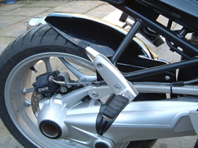hug_r110.jpg