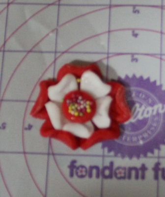http://i45.servimg.com/u/f45/16/15/12/66/rose_t13.jpg